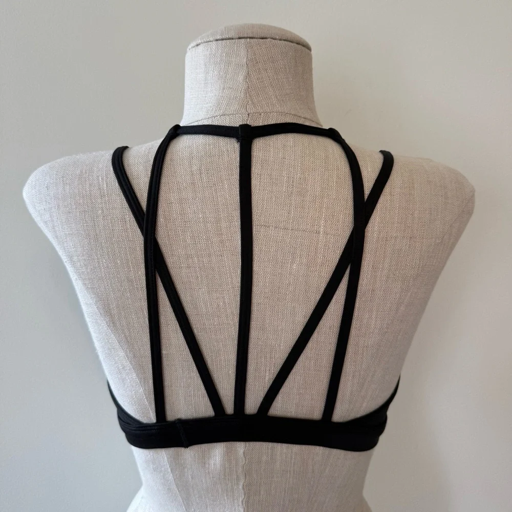 Victoria’s Secret VSX SPORT Mesh Cutout Strappy Back Sports Bra - Picture 5 of 11